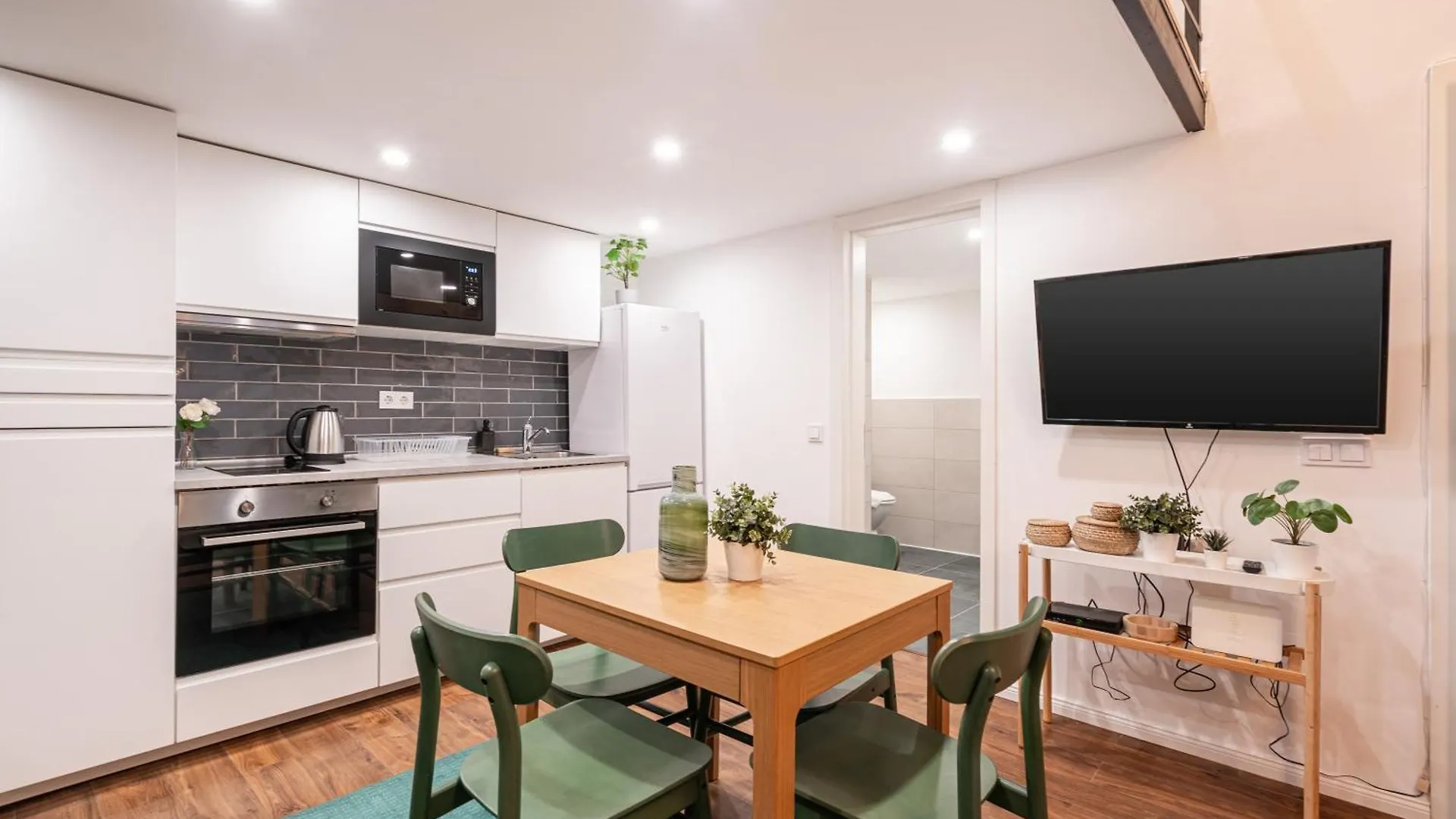 D35 - Chic Boutique Apartments By Bqa Budapesta 0*,  Ungaria